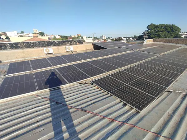 instalação de painel solar na interplan