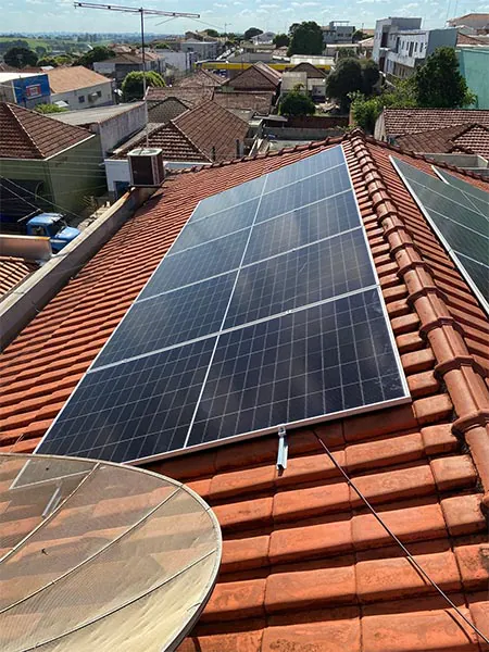 painel solar instalado em pirapozinho